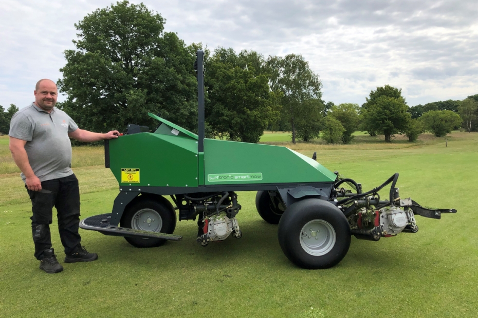 Lennard Diets: 'We krijgen veel complimenten voor het maaibeeld op onze fairways.'