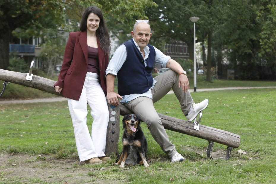 Willemijn en Hein van Iersel met kantoorhond Cato